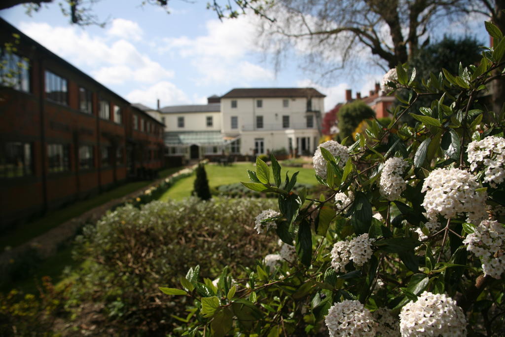 Winchester Royal Hotel Exterior photo